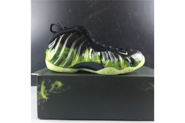 NIKE AIR FOAMPOSITE ONE PARANORMAN
