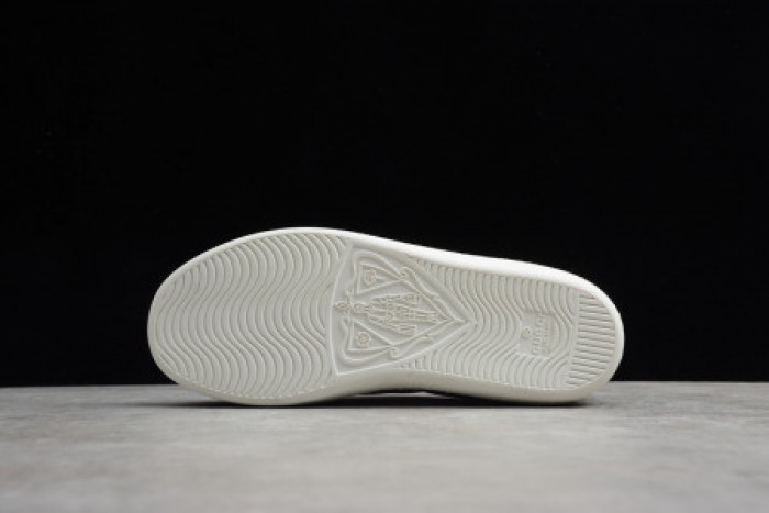 disney & G*u*i 550051 9n020 8465