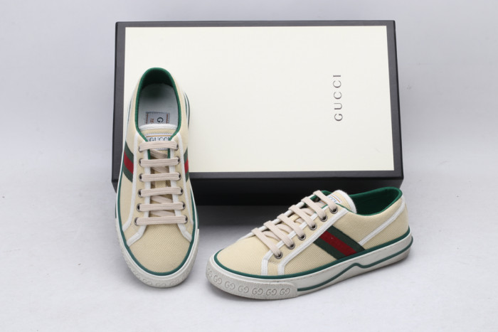 G*u*i low-top sneaker