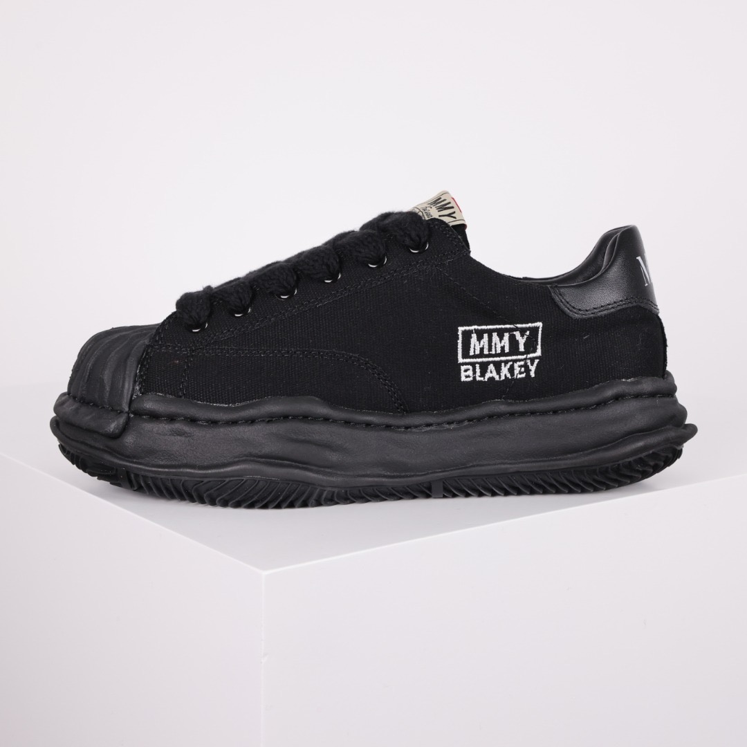 Ma*s*n mihara yasuhiro mmy sneaker