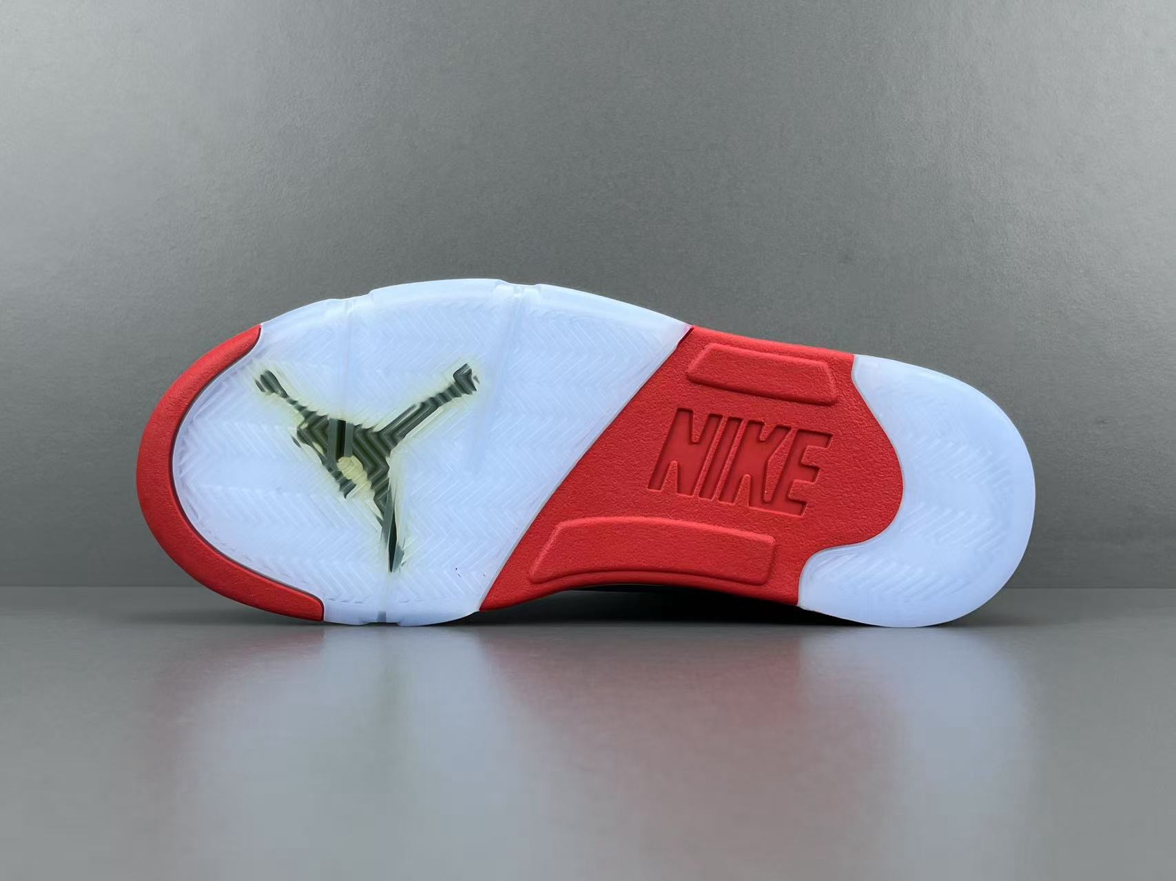 Jordan 5 Retro Fire Red Black Tongue HQ7978-101